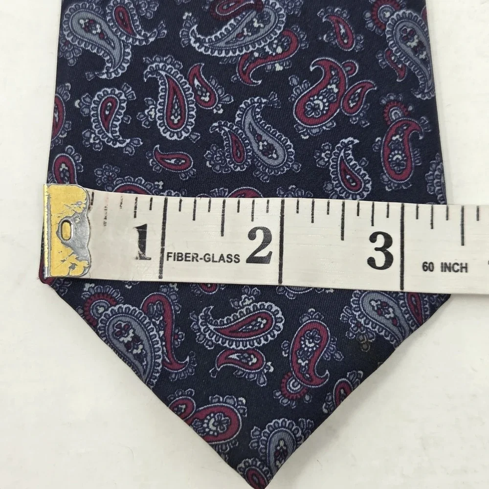 VINTAGE YSL Yves Saint Laurent Classic Paisley Silk Necktie Navy Blue Made USA